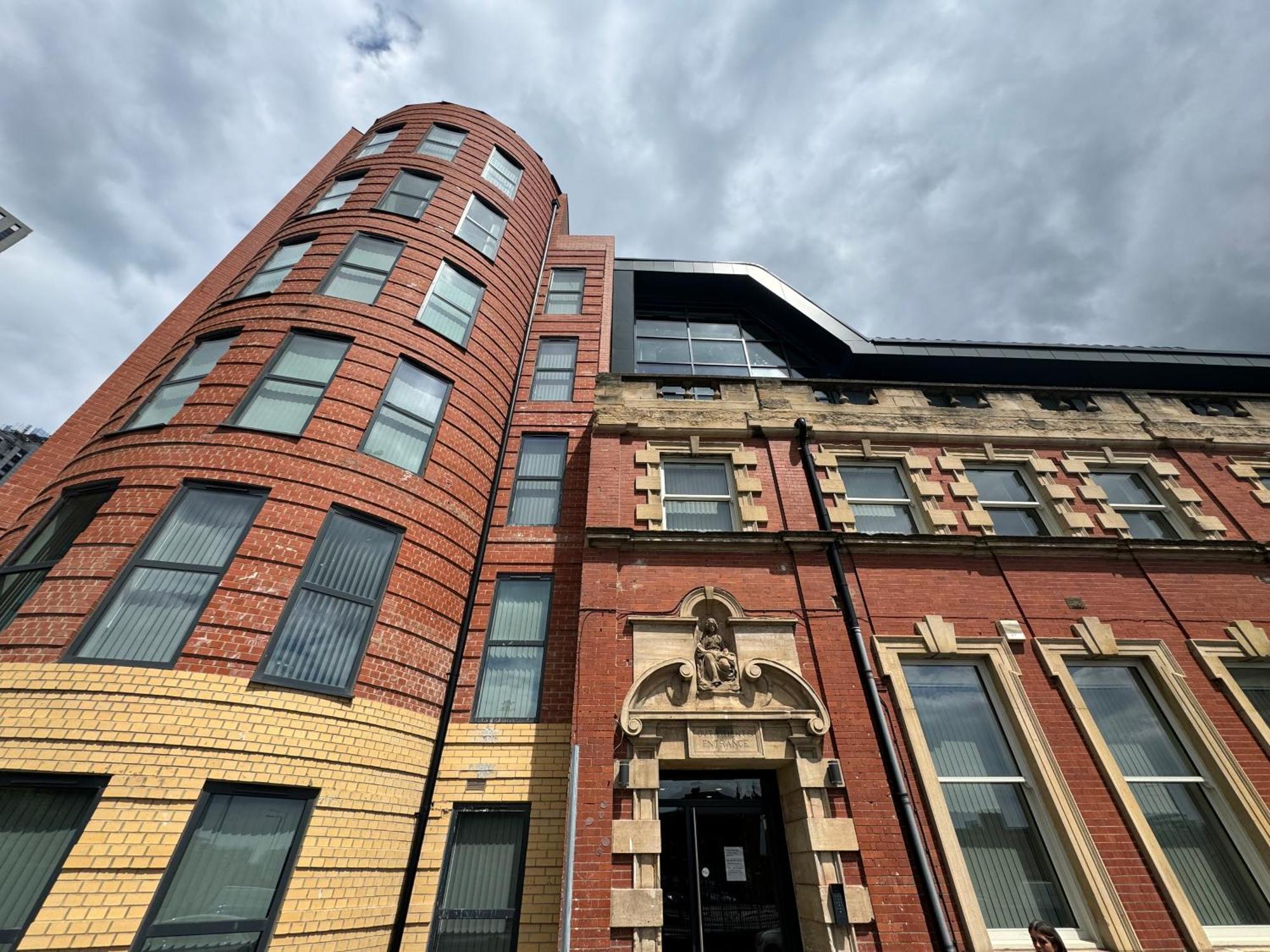 Harvey Nic'S & Designer Quarter 74 Ch Apartment Лийдс Екстериор снимка