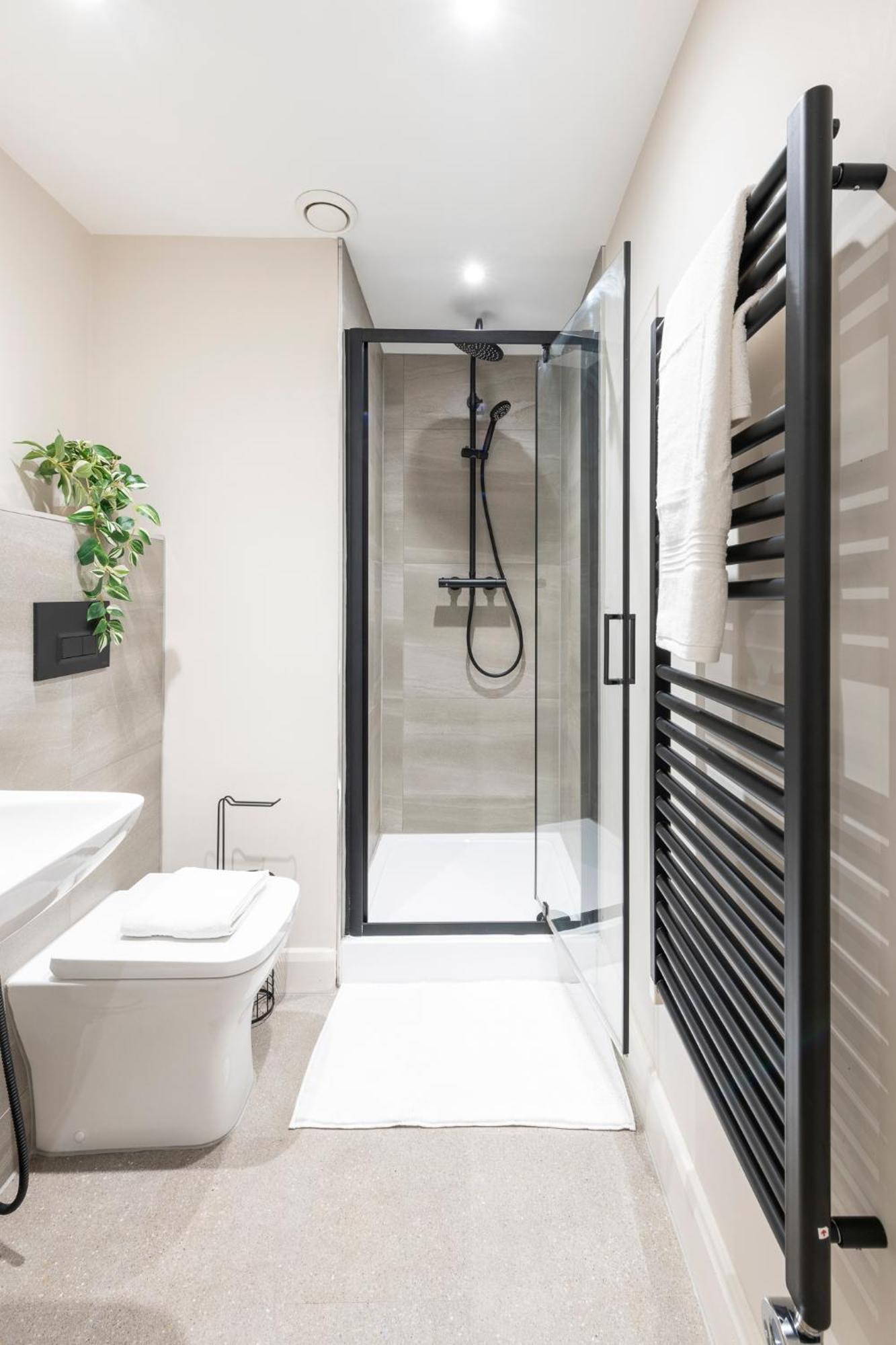 Harvey Nic'S & Designer Quarter 74 Ch Apartment Лийдс Екстериор снимка