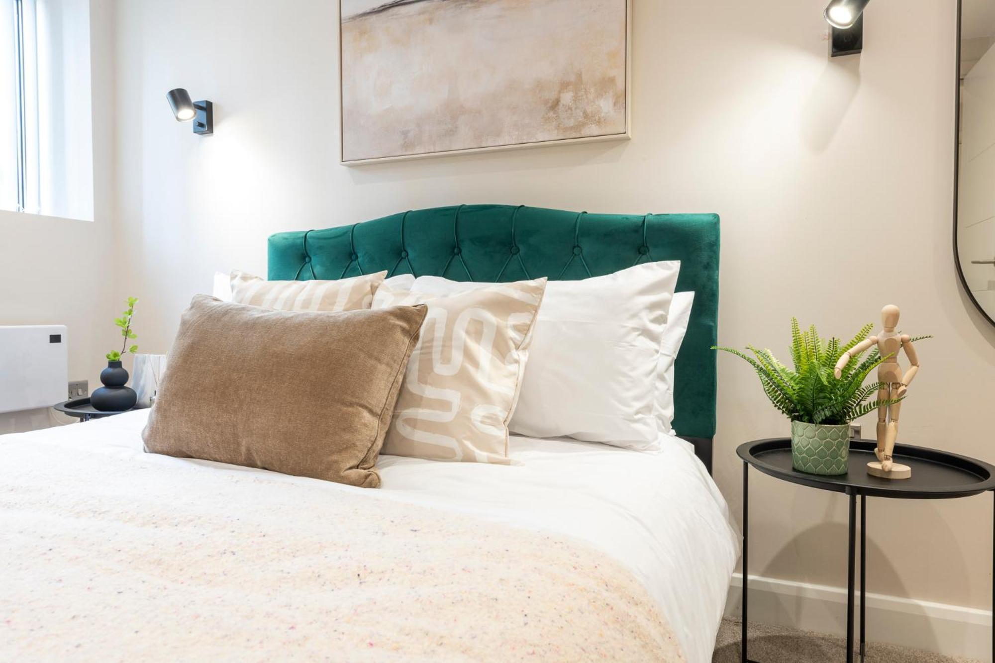 Harvey Nic'S & Designer Quarter 74 Ch Apartment Лийдс Екстериор снимка